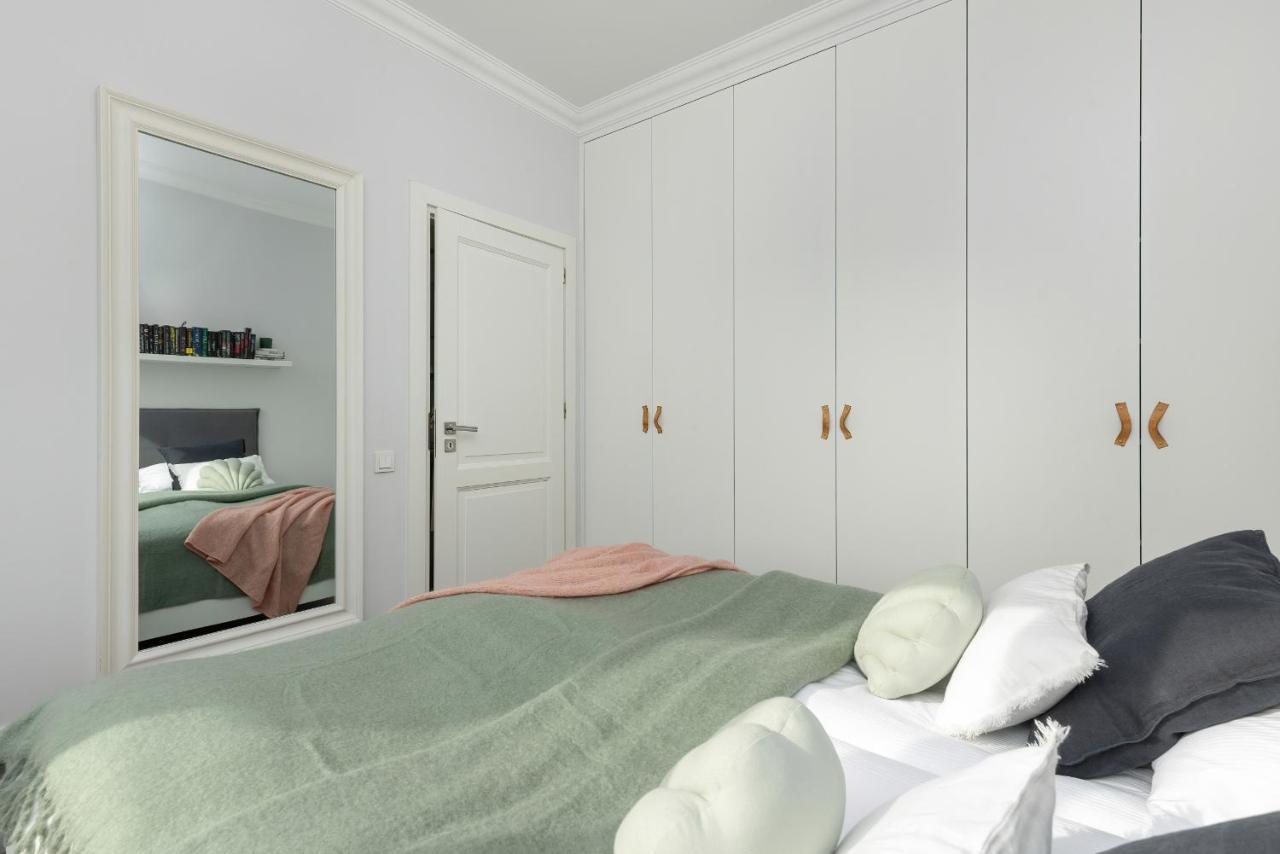 Cozy Apartment Gieysztora Wilanow By Noclegi Renters Варшава Екстер'єр фото