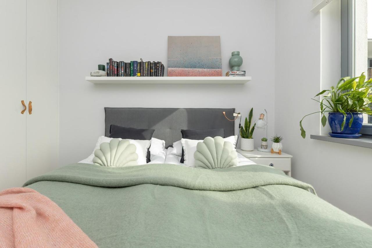 Cozy Apartment Gieysztora Wilanow By Noclegi Renters Варшава Екстер'єр фото